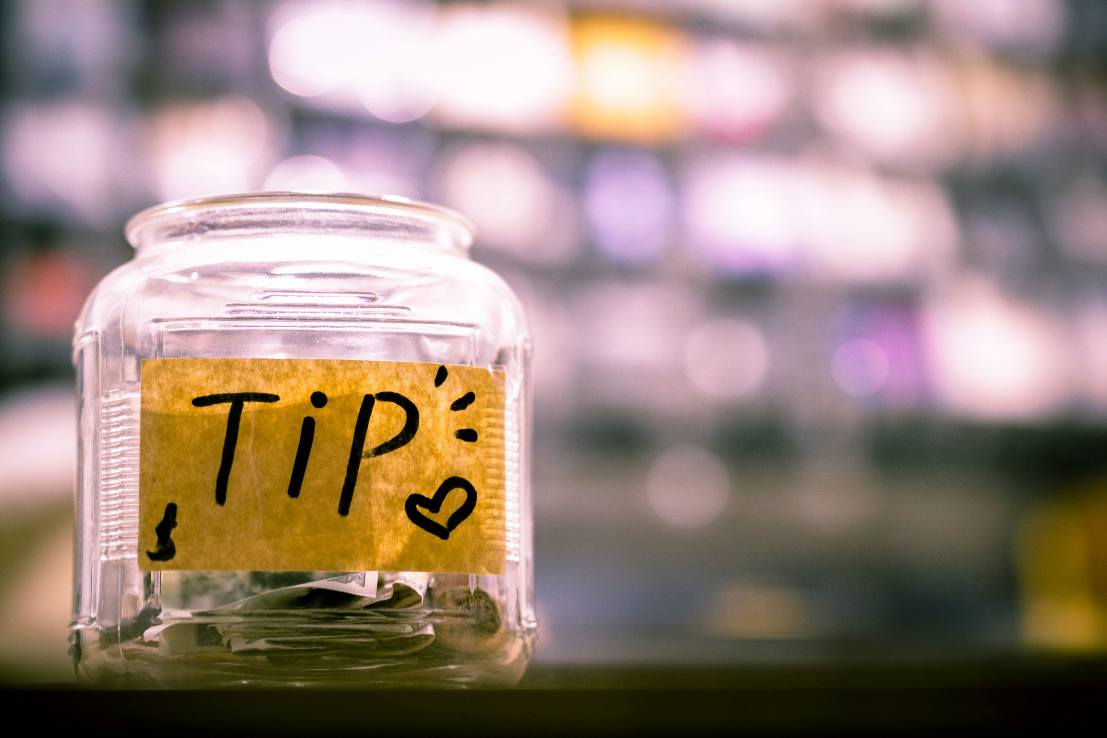 Gratuity and Gallantry: The Unwritten Rules of Tipping - Logistics guide featured image